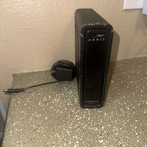 ARRIS Surfboard SBG10 Wi-Fi Cable Modem 16x4 DOCSIS‎ 3.0